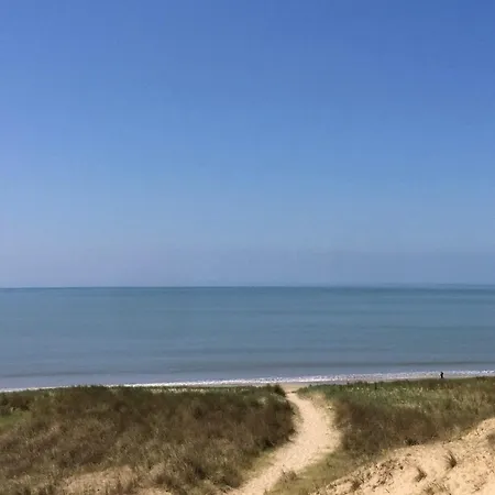 Сasa de vacaciones Maison Spacieuse A Barbatre, Proche Plage, Pour 8 Personnes - Fr-1-823-40 Barbâtre