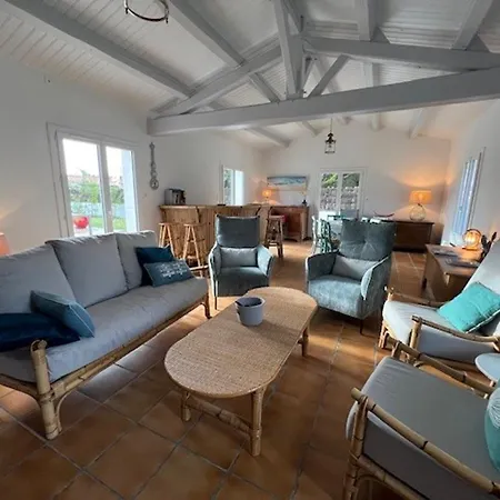 Maison Spacieuse A Barbatre, Proche Plage, Pour 8 Personnes - Fr-1-823-40 Сasa de vacaciones Barbâtre